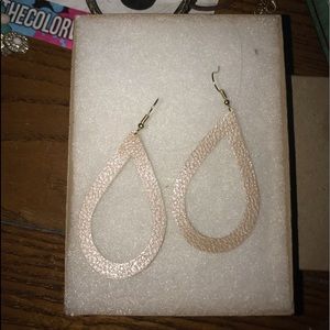 Leather dangle earrings